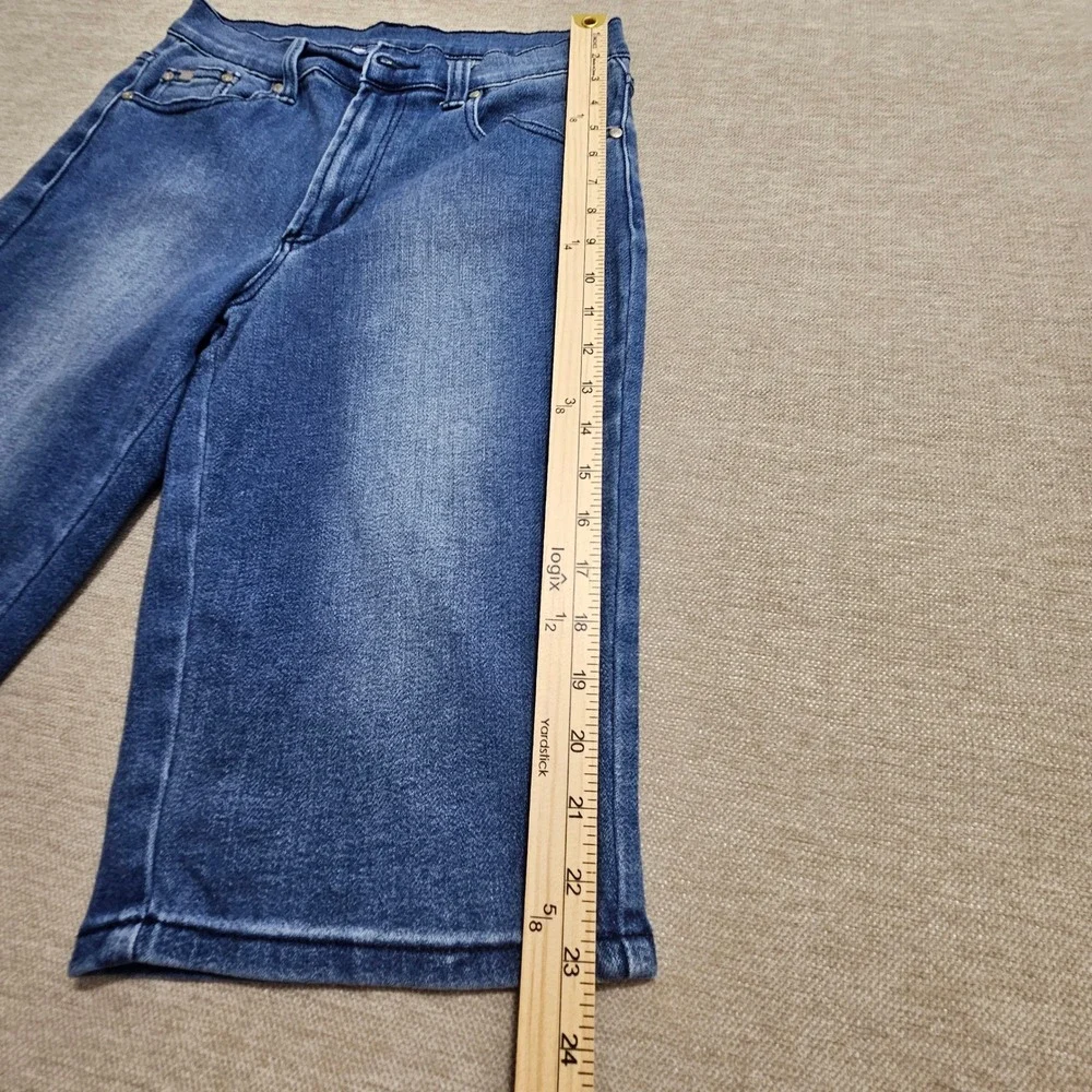 DG2 by Diane Gilman Bermuda Shorts Womens 8 Blue‎ Medium Wash Stretch Denim